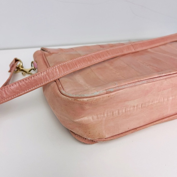 🌼MARKDOWN🌼 Vintage Pale Pink Eel Skin Shoulder Bag by SUNCO - Picture 8 of 10